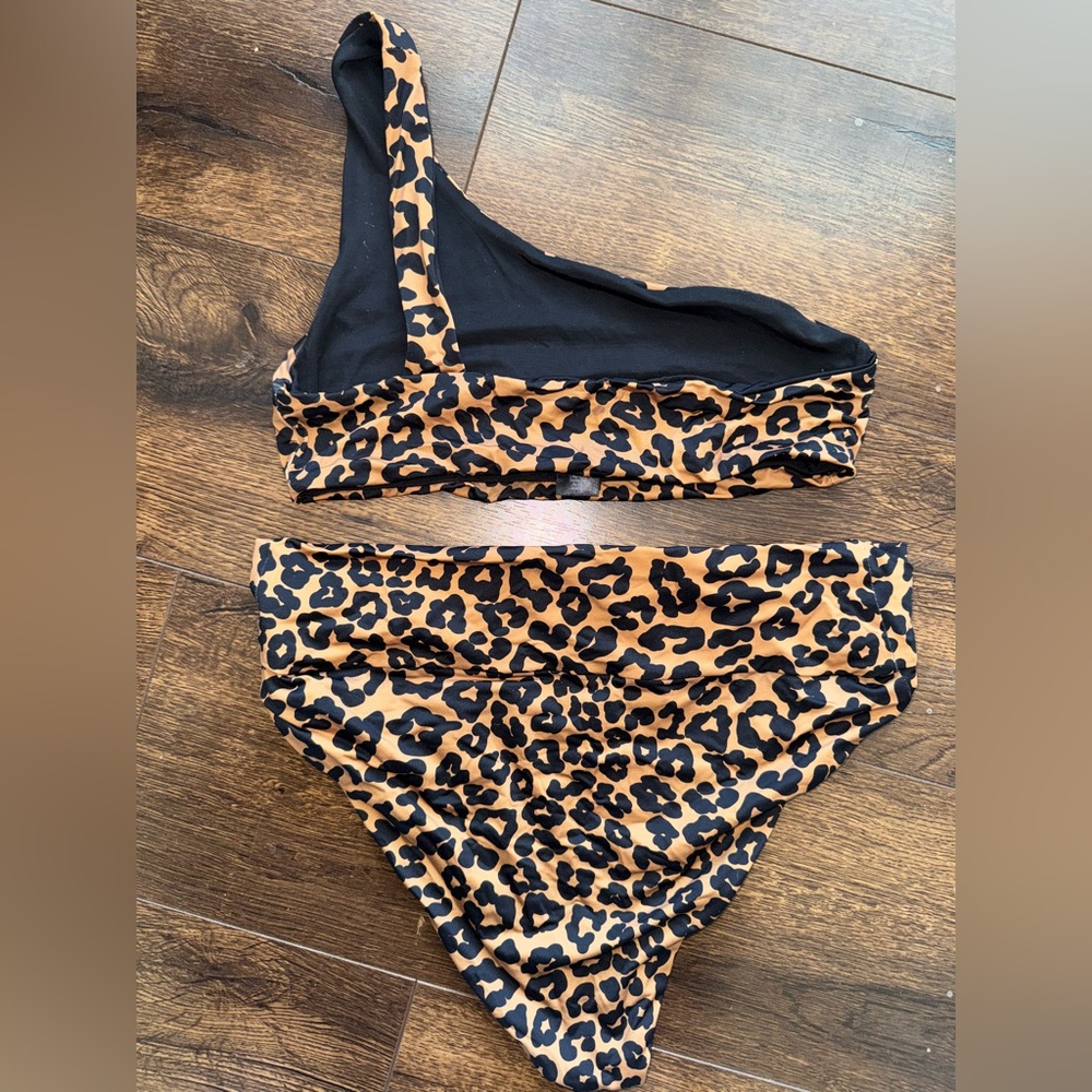 Beach Riot Animal Print Bikini - Picture 3 of 3